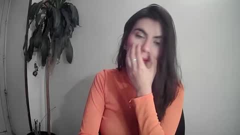 Snapshot of silviecollins chatting on December 27, 2024, 1:11 am Silvie online show from December 27, 2024, 1:11 am