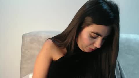 Snapshot of silviecollins chatting on October 1, 2025, 1:22 am Silvie online show from October 1, 2025, 1:22 am