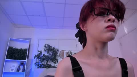 Wendy help me get get 69 likes  online show from September 22, 2025, 6:37 am