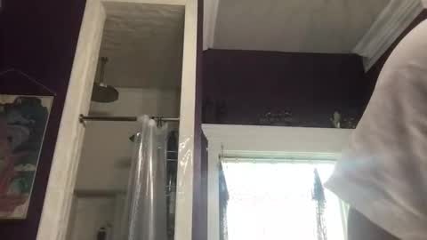 simi136 online show from April 12, 2026, 9:31 pm