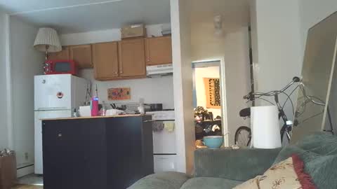 Simin Fox online show from October 31, 2025, 7:48 pm