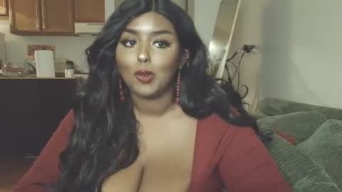 Simin Fox online show from December 5, 2025, 4:21 am