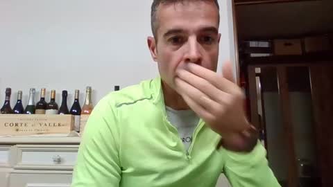 Snapshot of simmeturbate chatting on January 4, 2025, 10:16 am Italiandaddyitalydickassbottomassholecomshowmasturbatenudeboyitalyatleticcutemuscolarhardcockdickboy online show from January 4, 2025, 10:16 am