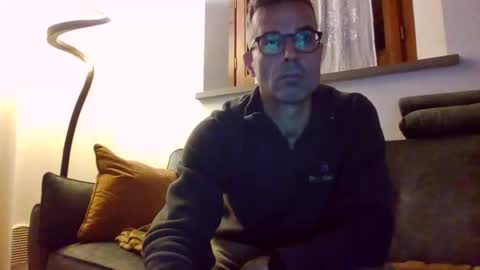 Snapshot of simmeturbate chatting on November 3, 2025, 9:48 pm Italiandaddyitalydickassbottomassholecomshowmasturbatenudeboyitalyatleticcutemuscolarhardcockdickboy online show from November 3, 2025, 9:48 pm