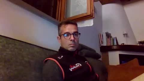 Snapshot of simmeturbate chatting on May 10, 2026, 8:03 pm Italiandaddyitalydickassbottomassholecomshowmasturbatenudeboyitalyatleticcutemuscolarhardcockdickboy online show from May 10, 2026, 8:03 pm