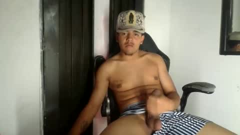 simonxxl online show from April 4, 2026, 4:26 pm