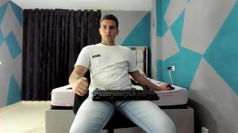 SIMON KELER online show from January 12, 2025, 5:03 am