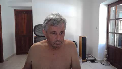 Snapshot of simonthenudist chatting on September 14, 2025, 12:04 pm Simon online show from September 14, 2025, 12:04 pm