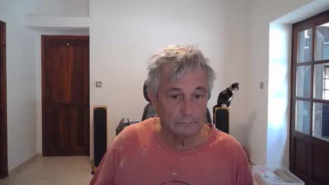 Snapshot of simonthenudist chatting on October 21, 2025, 7:31 am Simon online show from October 21, 2025, 7:31 am