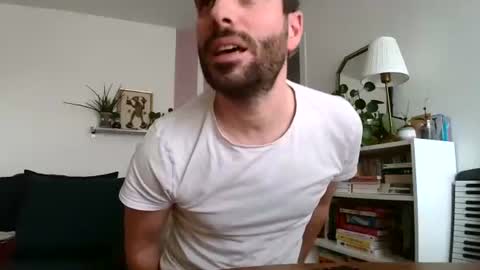 Snapshot of simonxtem chatting on January 13, 2026, 1:49 pm Simonxtem online show from January 13, 2026, 1:49 pm