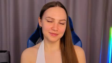 Snapshot of simplyzoe chatting on February 28, 2026, 3:29 am Zoe online show from February 28, 2026, 3:29 am