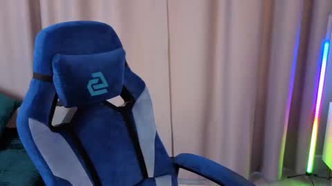 Snapshot of simplyzoe chatting on March 4, 2026, 4:07 am Zoe online show from March 4, 2026, 4:07 am