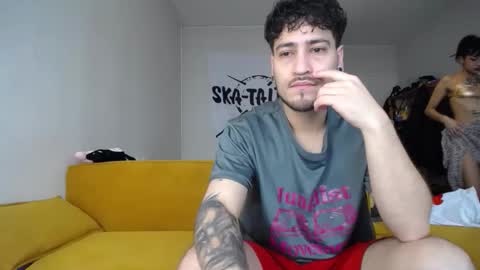 Sofi wed. - sat. 11am - 11 pm and Santi with Sofi sun.. - tue. 11 am - 5 pm  europe online show from December 15, 2025, 11:36 am