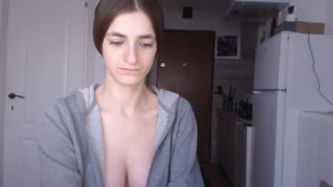 simyhvn online show from February 19, 2025, 5:16 am