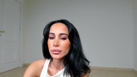 Snapshot of sincerelyc chatting on October 20, 2025, 7:36 pm C online show from October 20, 2025, 7:36 pm