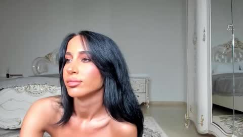 C online show from November 25, 2025, 9:26 pm