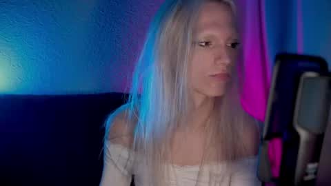sindly online show from July 21, 2026, 9:17 pm