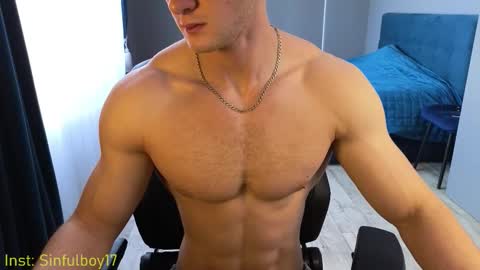 Snapshot of sinffuly chatting on October 8, 2025, 9:51 am Richard online show from October 8, 2025, 9:51 am