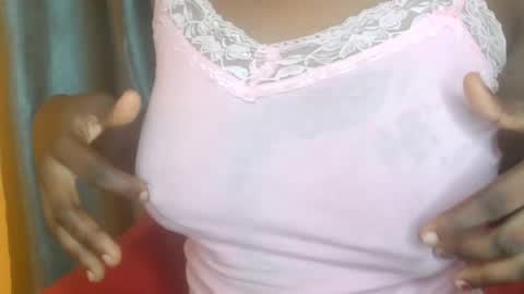 Snapshot of sinful_slut5 chatting on June 13, 2026, 3:37 am sinful_slut5 online show from June 13, 2026, 3:37 am