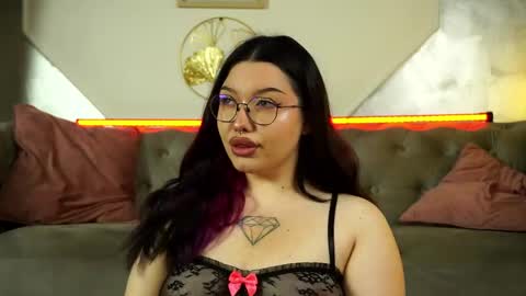 Snapshot of sinfull_angel chatting on June 8, 2026, 4:46 am sinfull angel online show from June 8, 2026, 4:46 am
