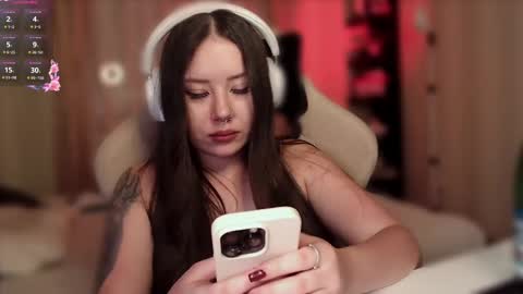 Ari online show from February 25, 2025, 12:47 am