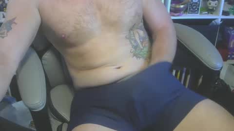 Snapshot of sinocular_media chatting on September 24, 2025, 5:38 pm Tastis Toybox online show from September 24, 2025, 5:38 pm