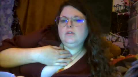 Snapshot of siofra chatting on October 16, 2025, 9:54 am Siofra online show from October 16, 2025, 9:54 am