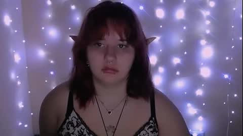 Mina online show from October 20, 2025, 6:47 am