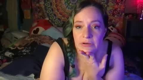 Snapshot of sirenfalls888 chatting on October 2, 2025, 4:41 am RavenFalls Aphrodite Priestess online show from October 2, 2025, 4:41 am