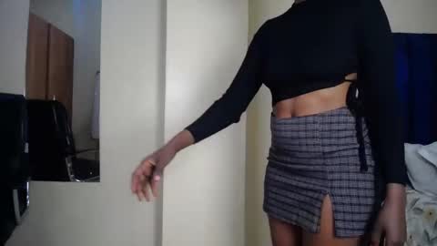 Snapshot of siri_saru chatting on December 19, 2024, 12:45 am Deey online show from December 19, 2024, 12:45 am