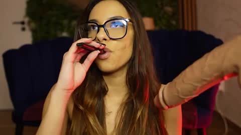 Dee online show from March 11, 2026, 9:32 pm