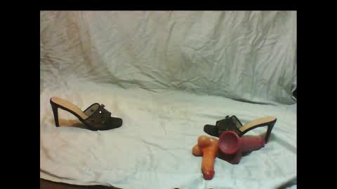 Snapshot of sissymissyxdress chatting on January 23, 2025, 2:12 am Missy online show from January 23, 2025, 2:12 am