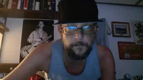 Snapshot of situationallefty chatting on December 20, 2025, 7:48 am Situational Lefty online show from December 20, 2025, 7:48 am