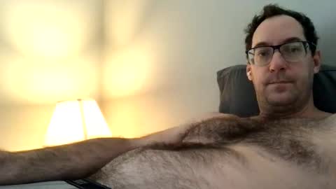 sixfootseven online show from December 4, 2024, 2:48 pm