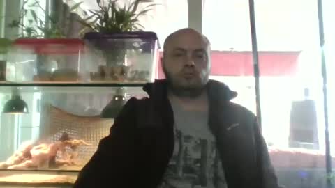 sixten113 online show from June 5, 2026, 12:33 pm