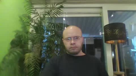 sixten19795 online show from January 14, 2026, 7:47 am