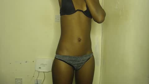 sizzly_ass online show from March 13, 2026, 7:48 am