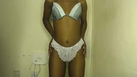 sizzly_ass online show from March 18, 2026, 12:30 pm