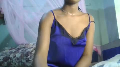 Skarlet online show from November 8, 2025, 1:11 pm