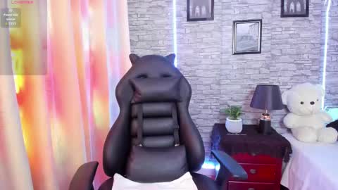 Skarleth online show from April 14, 2026, 8:15 pm