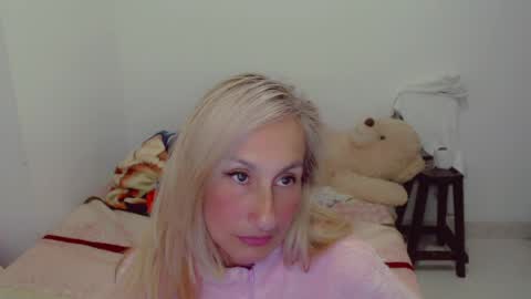 Arlett online show from May 15, 2026, 5:03 am