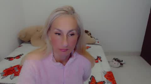 Arlett online show from May 19, 2026, 3:57 am