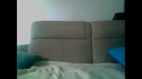 Snapshot of skater19xxx chatting on January 24, 2025, 6:04 pm miguel online show from January 24, 2025, 6:04 pm