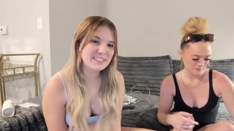 skiimaskabby online show from October 14, 2025, 6:47 am