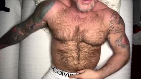 Snapshot of skimaskedbeef chatting on February 16, 2025, 7:05 pm BEEF online show from February 16, 2025, 7:05 pm