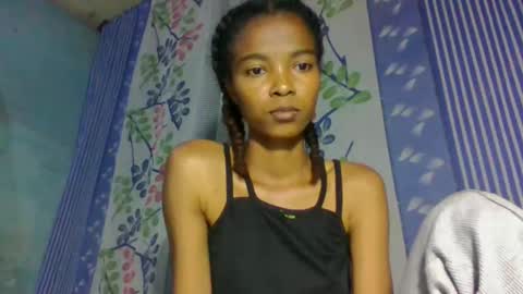 skinny7809 online show from April 15, 2026, 12:34 pm