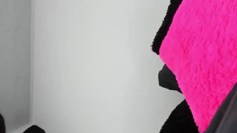 skinny_hotdirty online show from November 21, 2025, 9:46 pm