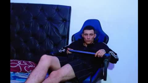 skinny marked online show from February 6, 2026, 6:22 pm