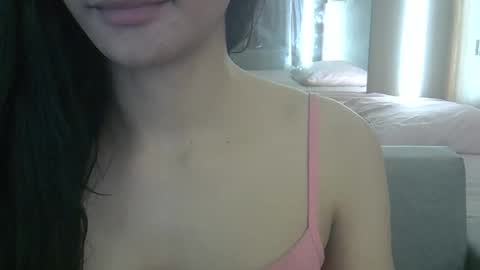 Snapshot of skinnykittencam chatting on April 6, 2026, 9:43 am skinnykittencam online show from April 6, 2026, 9:43 am