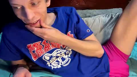 Snapshot of skittles933 chatting on March 11, 2025, 11:23 am Skittles online show from March 11, 2025, 11:23 am